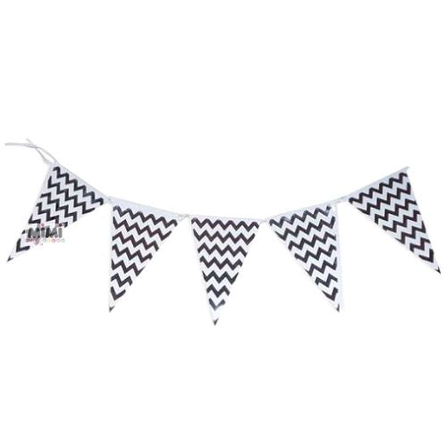 Banderín c. Blanco decorado con zig zag plateado 1 paquete